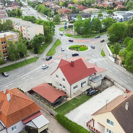 Otto Nocľah s raňajkami *